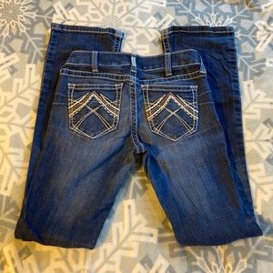 Ariat Jeans 28L fit like a 26L
